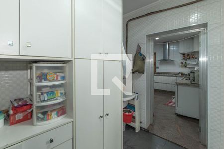 Casa à venda com 280m², 4 quartos e 3 vagasDespensa