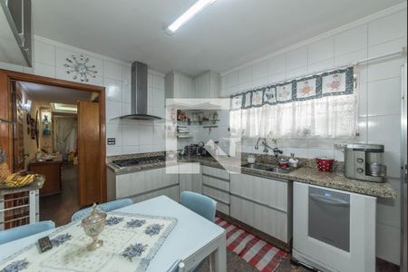 Casa à venda com 280m², 4 quartos e 3 vagasCozinha