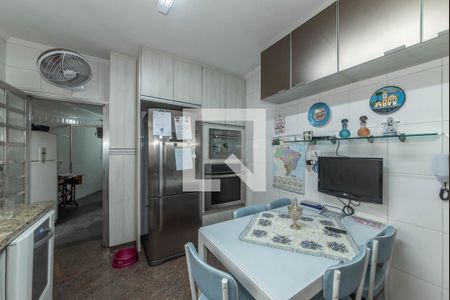 Casa à venda com 280m², 4 quartos e 3 vagasCozinha