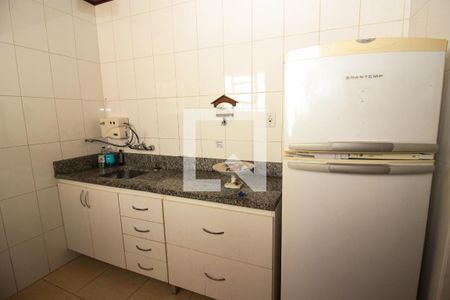 Casa para alugar com 100m², 2 quartos e 2 vagas Casa para alugar com 100m², 2 quartos e 2 vagasCozinha