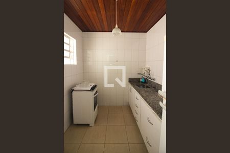 Casa para alugar com 100m², 2 quartos e 2 vagas Casa para alugar com 100m², 2 quartos e 2 vagasCozinha