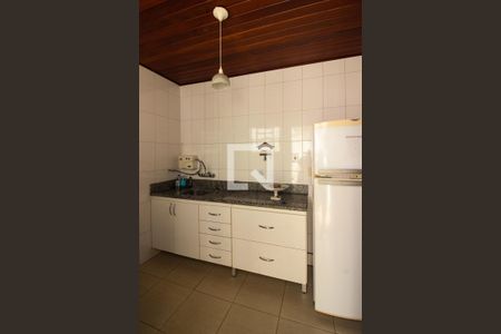 Casa para alugar com 100m², 2 quartos e 2 vagas Casa para alugar com 100m², 2 quartos e 2 vagasCozinha