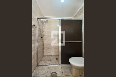 Casa à venda com 200m², 4 quartos e 4 vagas Casa à venda com 200m², 4 quartos e 4 vagasBanheiro 2