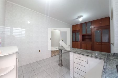 Casa à venda com 200m², 4 quartos e 4 vagas Casa à venda com 200m², 4 quartos e 4 vagasCozinha