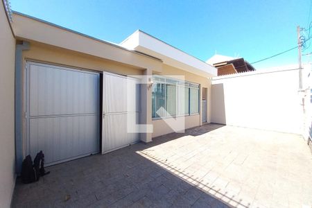 Casa à venda com 200m², 4 quartos e 4 vagas Casa à venda com 200m², 4 quartos e 4 vagasFachada do Prédio