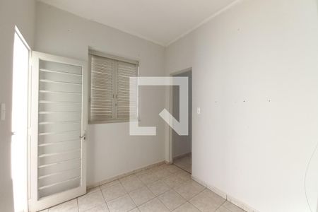 Casa à venda com 200m², 4 quartos e 4 vagas Casa à venda com 200m², 4 quartos e 4 vagasSala 2