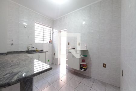Casa à venda com 200m², 4 quartos e 4 vagas Casa à venda com 200m², 4 quartos e 4 vagasCozinha
