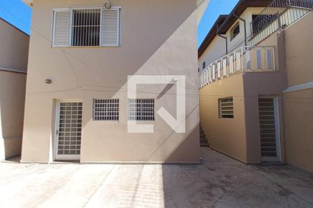 Casa à venda com 200m², 4 quartos e 4 vagas Casa à venda com 200m², 4 quartos e 4 vagasVista da Sala 2