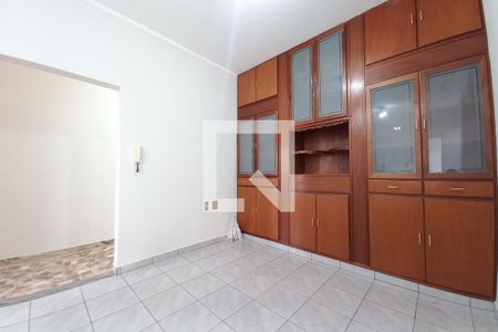 Casa à venda com 200m², 4 quartos e 4 vagas Casa à venda com 200m², 4 quartos e 4 vagasCopa