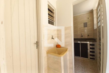 Casa à venda com 200m², 4 quartos e 4 vagas Casa à venda com 200m², 4 quartos e 4 vagasÁrea de Serviço