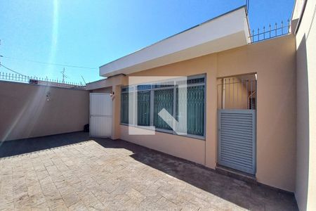 Casa à venda com 200m², 4 quartos e 4 vagas Casa à venda com 200m², 4 quartos e 4 vagasFachada do Prédio