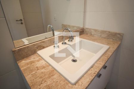 Apartamento à venda com 112m², 2 quartos e 2 vagasBanheiro da Suíte 2