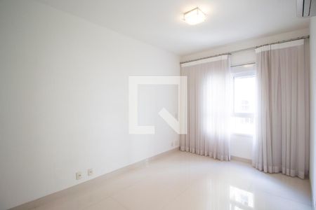 Apartamento à venda com 112m², 2 quartos e 2 vagasSuíte 1