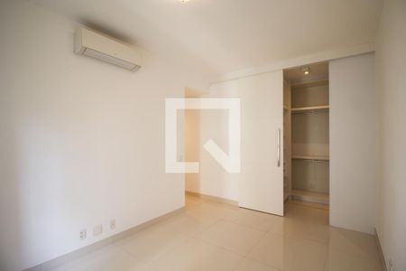 Apartamento à venda com 112m², 2 quartos e 2 vagasSuíte 1