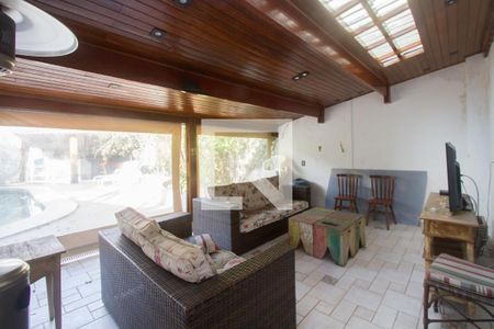 Casa à venda com 600m², 4 quartos e 3 vagasÁrea Externa