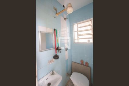 Casa à venda com 600m², 4 quartos e 3 vagasBanheiro de Serviço