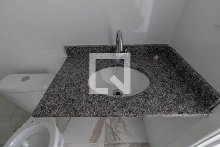 Apartamento à venda com 43m², 2 quartos e sem vaga Apartamento à venda com 43m², 2 quartos e sem vagaBanheiro