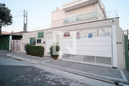 Casa de condomínio à venda com 110m², 3 quartos e 2 vagas Casa de condomínio à venda com 110m², 3 quartos e 2 vagasFachada