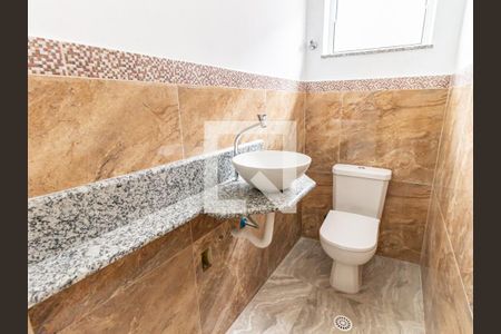 Casa à venda com 172m², 3 quartos e 2 vagasLavabo