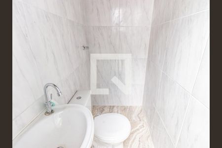 Casa à venda com 172m², 3 quartos e 2 vagasBanheiro de serviço