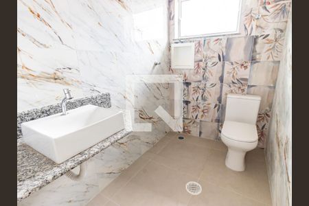 Casa à venda com 172m², 3 quartos e 2 vagasBanheiro da Suíte 1