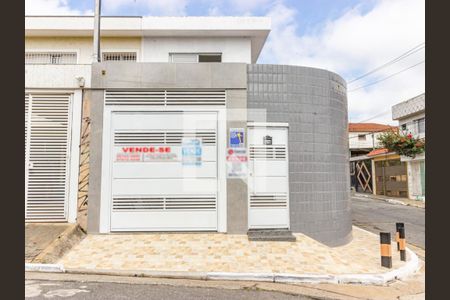 Casa à venda com 172m², 3 quartos e 2 vagasFachada