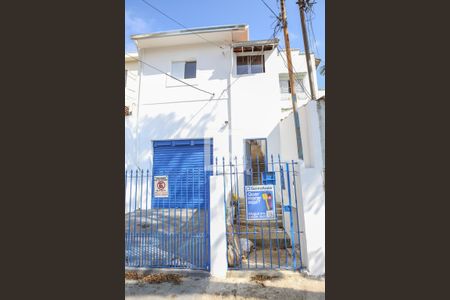 Fachada de casa para alugar com 1 quarto, 75m² em Vila Ipojuca, São Paulo