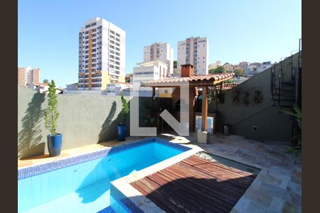 Casa à venda com 318m², 4 quartos e 4 vagasQuintal / Piscina / Churrasqueira