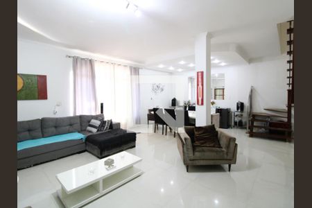 Sala de casa à venda com 4 quartos, 318m² em Vila Guilherme, São Paulo