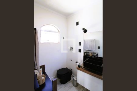 Casa à venda com 318m², 4 quartos e 4 vagasBanheiro da Suíte