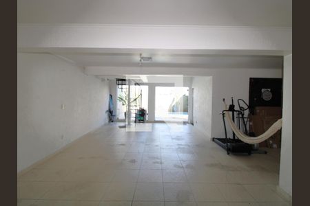 Casa à venda com 318m², 4 quartos e 4 vagasGaragem