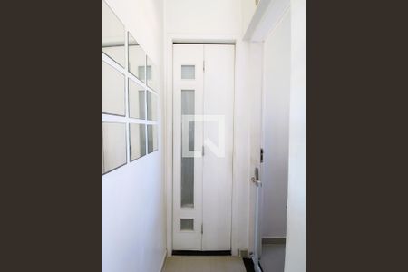 Casa à venda com 318m², 4 quartos e 4 vagasBanheiro de Serviço