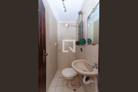 Casa à venda com 300m², 4 quartos e 3 vagasBanheiro de Serviço