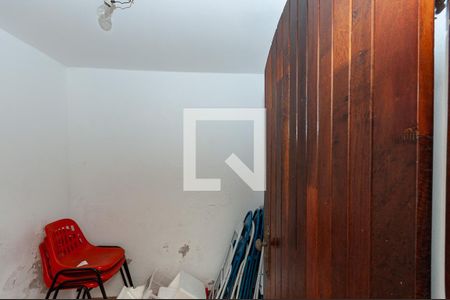 Casa à venda com 300m², 4 quartos e 3 vagasQuarto de Serviço
