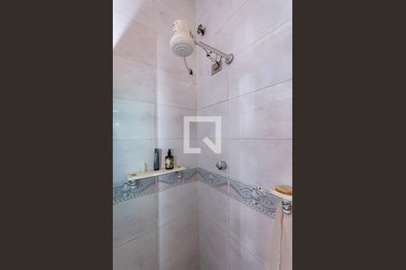 Casa à venda com 300m², 4 quartos e 3 vagasBanheiro do quarto 4 Suíte