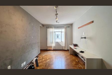 Sala de apartamento à venda com 2 quartos, 67m² em Pinheiros, São Paulo