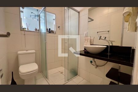 Apartamento à venda com 67m², 2 quartos e sem vagaBanheiro