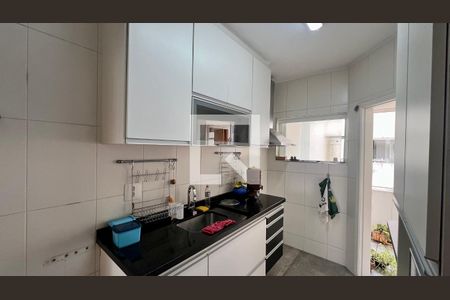 Apartamento à venda com 67m², 2 quartos e sem vagaCozinha