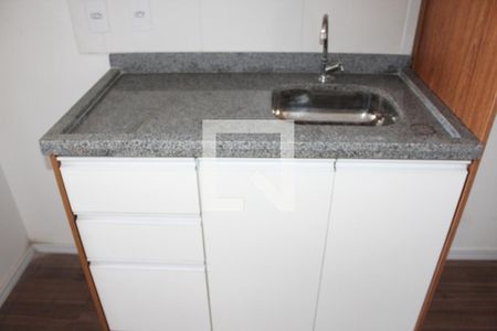 Cozinha de apartamento para alugar com 2 quartos, 33m² em Água Branca, São Paulo