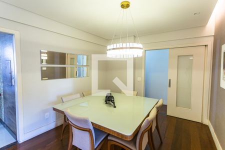 Apartamento à venda com 131m², 4 quartos e 2 vagasCopa