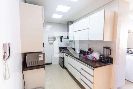 Apartamento à venda com 131m², 4 quartos e 2 vagasCozinha