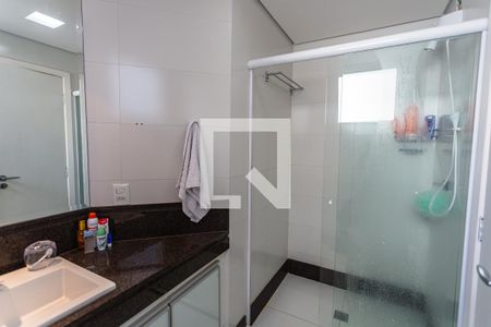 Apartamento à venda com 131m², 4 quartos e 2 vagasBanheiro da Suíte