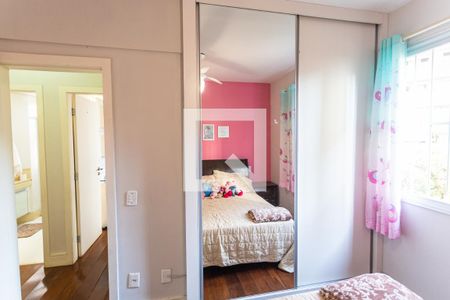 Apartamento à venda com 131m², 4 quartos e 2 vagasQuarto 3