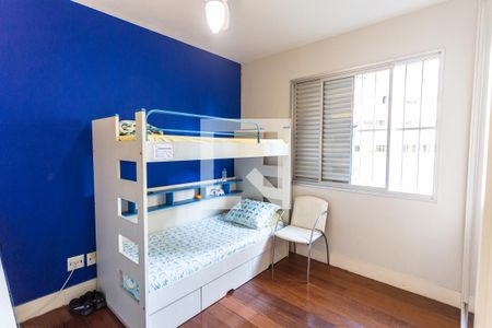 Apartamento à venda com 131m², 4 quartos e 2 vagasQuarto 2