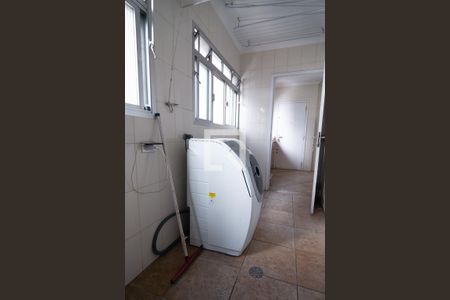 Apartamento à venda com 180m², 3 quartos e 1 vagaÁrea de Serviço