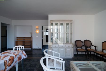 Apartamento à venda com 180m², 3 quartos e 1 vagaSala