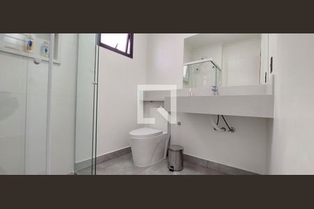 Casa à venda com 247m², 3 quartos e 7 vagas Casa à venda com 247m², 3 quartos e 7 vagasBanheiro 2