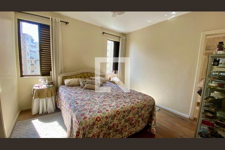 Apartamento à venda com 200m², 3 quartos e 3 vagasQuarto Suíte