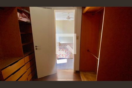 Apartamento à venda com 200m², 3 quartos e 3 vagasQuarto Suíte