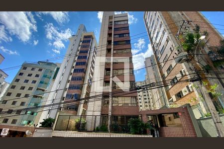 Apartamento à venda com 200m², 3 quartos e 3 vagasFachada do Prédio
